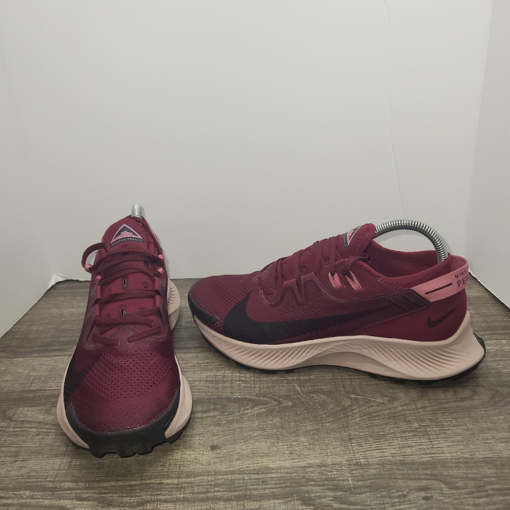 Nike Women's Burgundy Running Shoes
